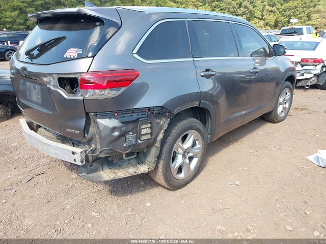 2017 TOYOTA HIGHLANDER LIMITED 4