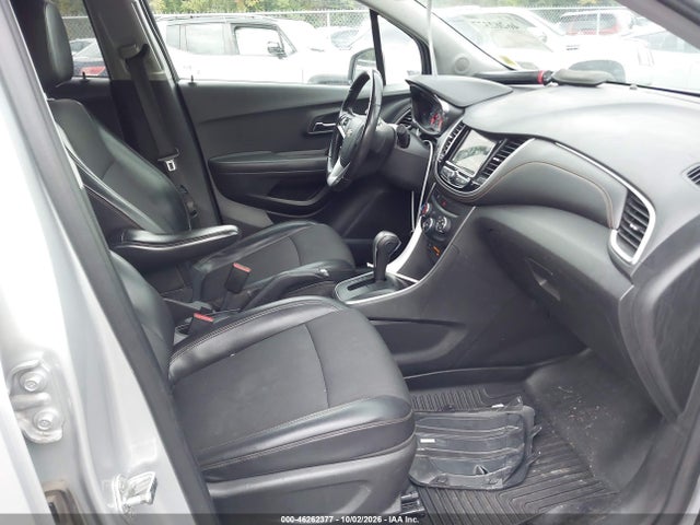 2019 CHEVROLET TRAX LT 5