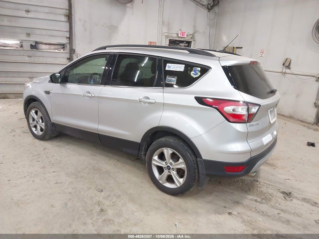2017 FORD ESCAPE SE 3