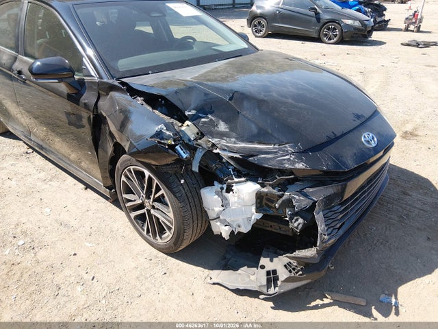 2025 TOYOTA CAMRY XLE 19