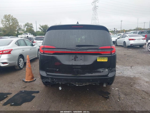 2025 CHRYSLER PACIFICA LIMITED 15