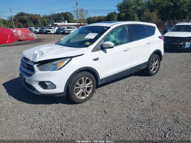 2017 FORD ESCAPE SE 2