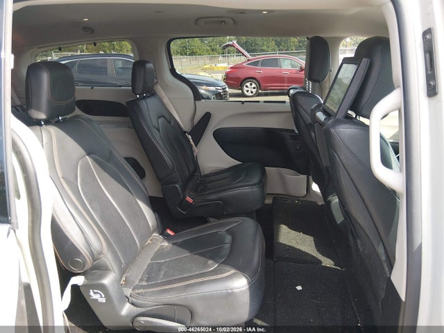 2017 CHRYSLER PACIFICA TOURING-L PLUS 8