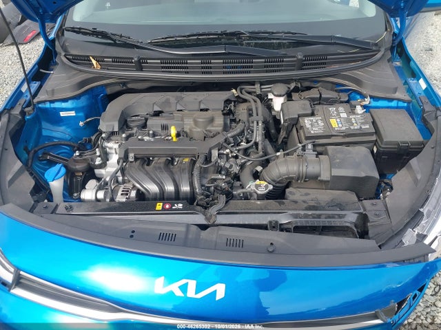 2022 KIA RIO 5 PUERTAS S 10