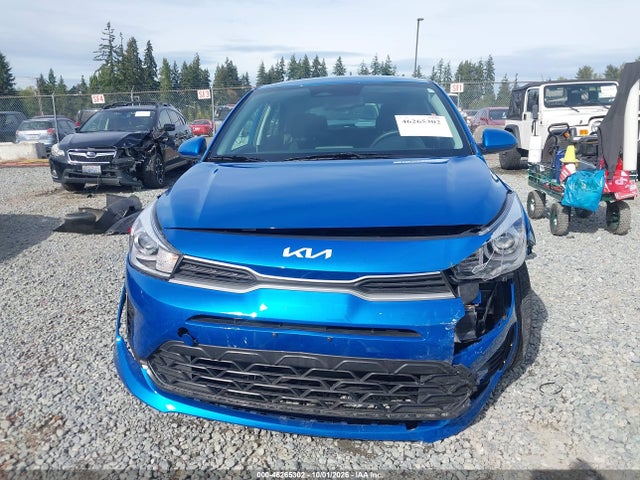 2022 KIA RIO 5 PUERTAS S 13