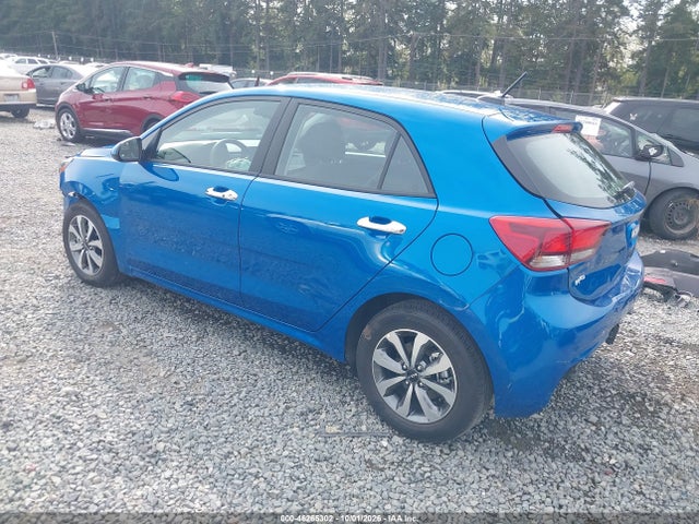 2022 KIA RIO 5 PUERTAS S 3