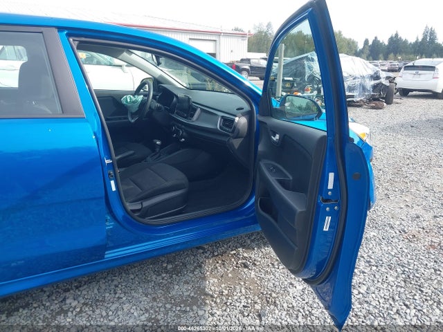 2022 KIA RIO 5 PUERTAS S 5