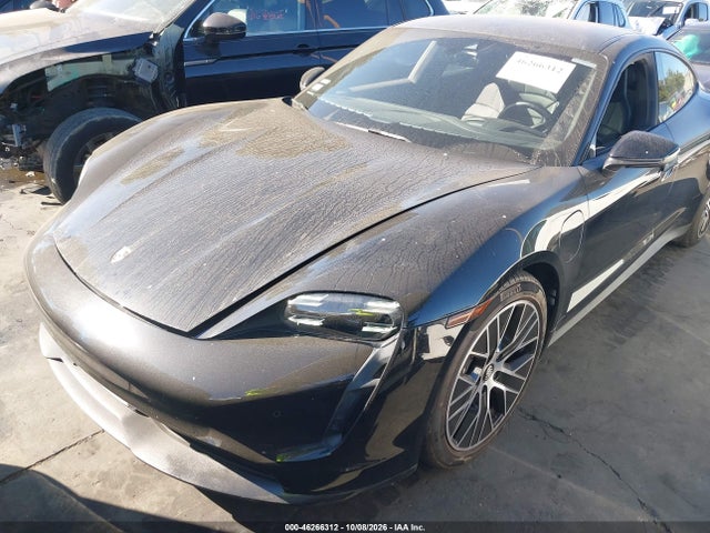 2021 PORSCHE TAYCAN 2