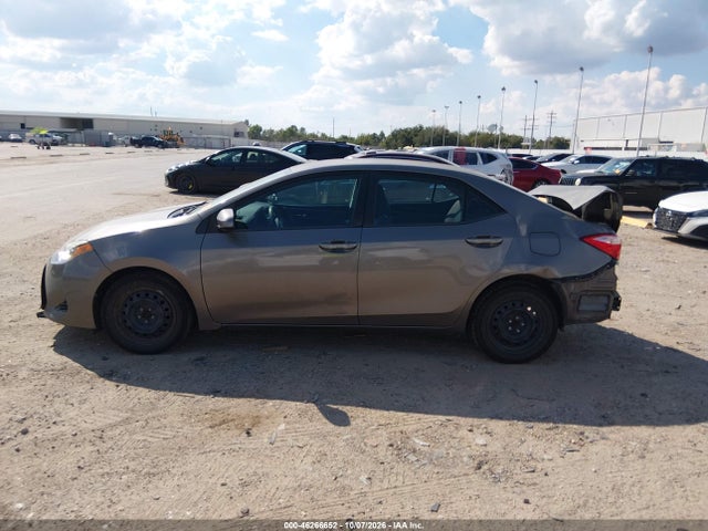 2017 TOYOTA COROLLA LE 15