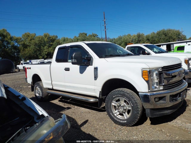 2017 FORD F-250 XLT 13