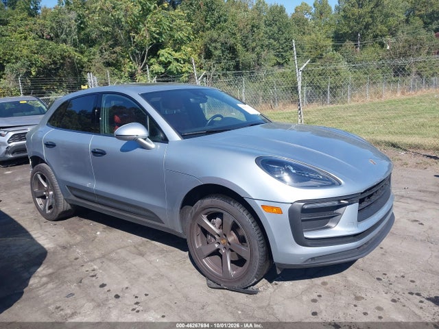 2022 PORSCHE MACAN 14