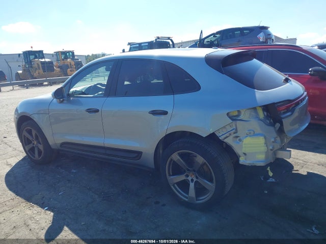 2022 PORSCHE MACAN 15
