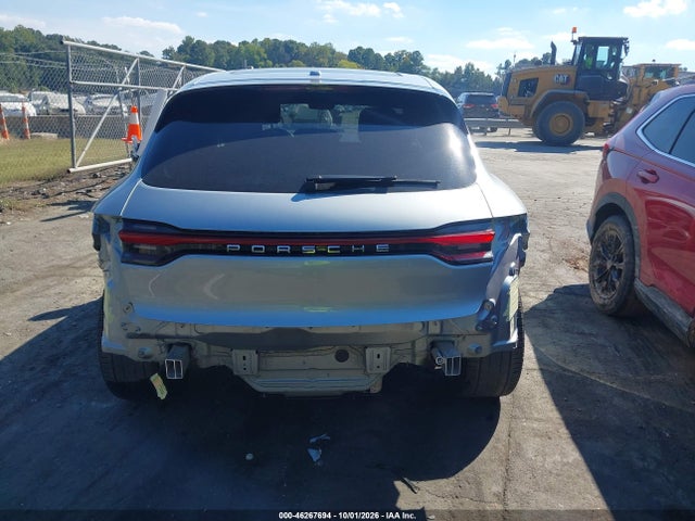 2022 PORSCHE MACAN 17