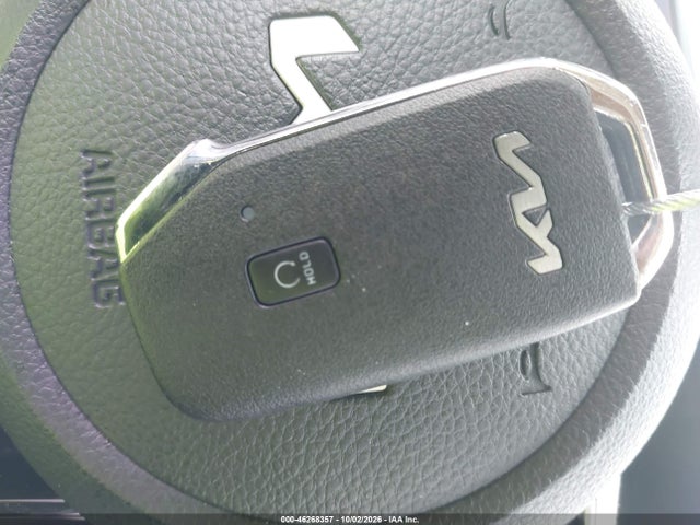 2024 KIA SELTOS EX 11