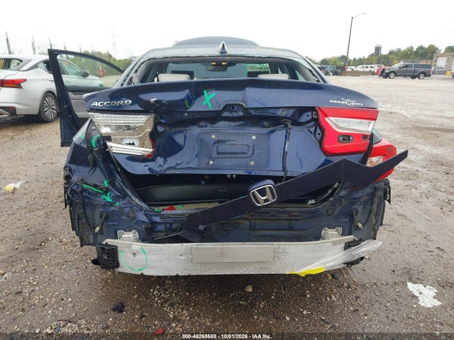 2018 HONDA ACCORD TOURING 6