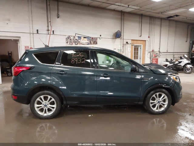 2019 FORD ESCAPE SE 13