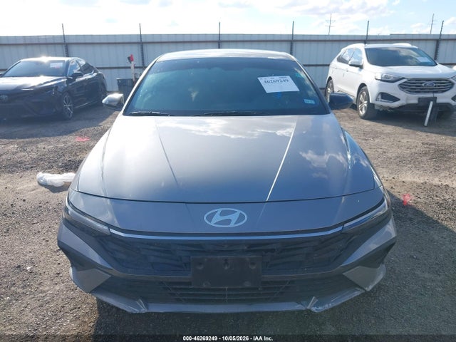 2025 HYUNDAI ELANTRA SEL SPORT 12