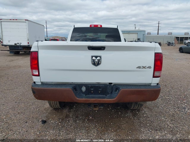 2018 RAM 3500 TRADESMAN 4X4 8' BOX 20