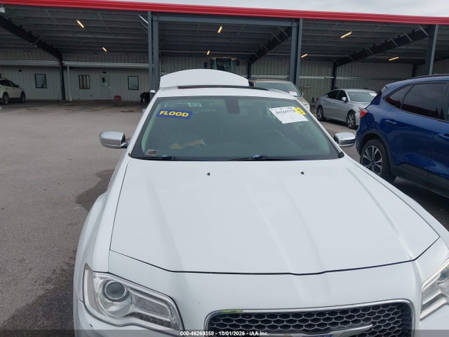 2017 CHRYSLER 300C 6