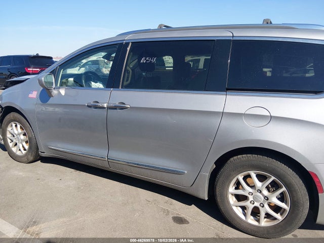2020 CHRYSLER PACIFICA TOURING L 14
