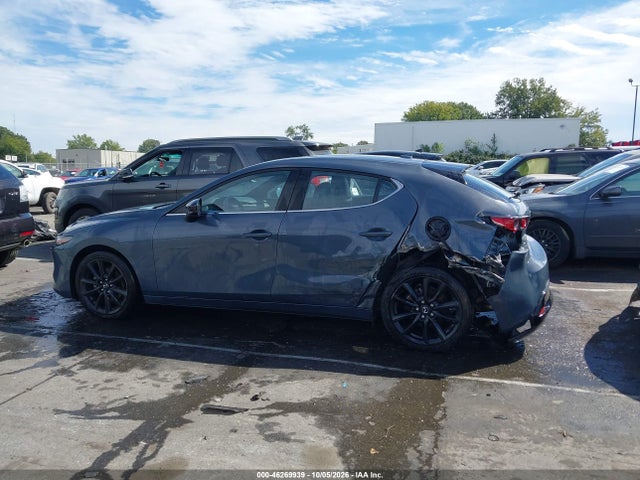2021 MAZDA MAZDA3 14