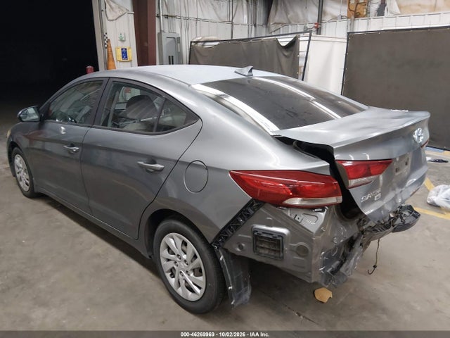2017 HYUNDAI ELANTRA SE 3