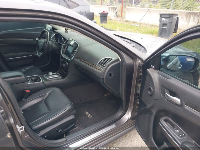2017 CHRYSLER 300C 5
