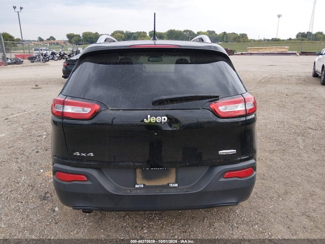 2018 JEEP CHEROKEE LATITUDE 4X4 17
