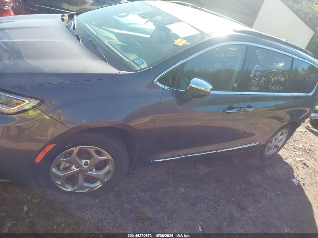 2023 CHRYSLER PACIFICA LIMITED 14