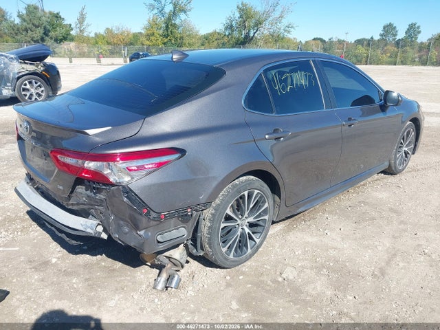 2019 TOYOTA CAMRY SE 4