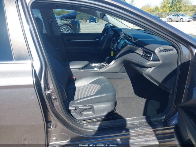 2019 TOYOTA CAMRY SE 5