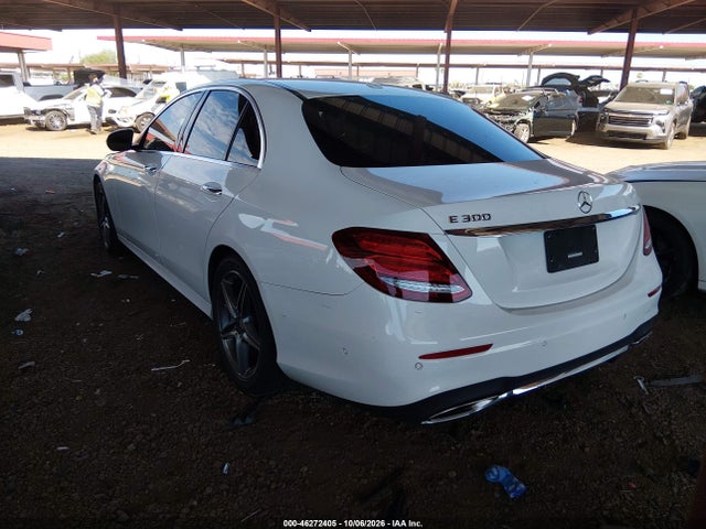 2017 MERCEDES-BENZ E 300 3