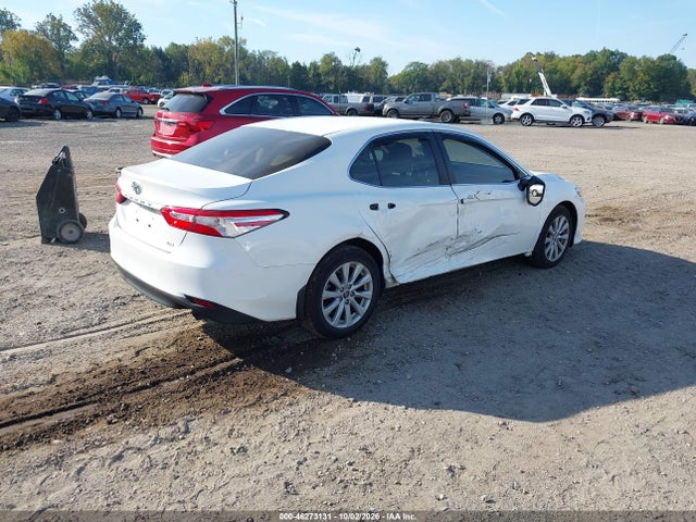 2018 TOYOTA CAMRY LE 4