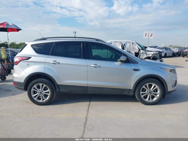 2018 FORD ESCAPE SE 13