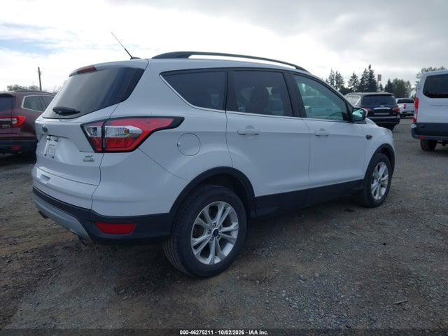 2018 FORD ESCAPE SE 4