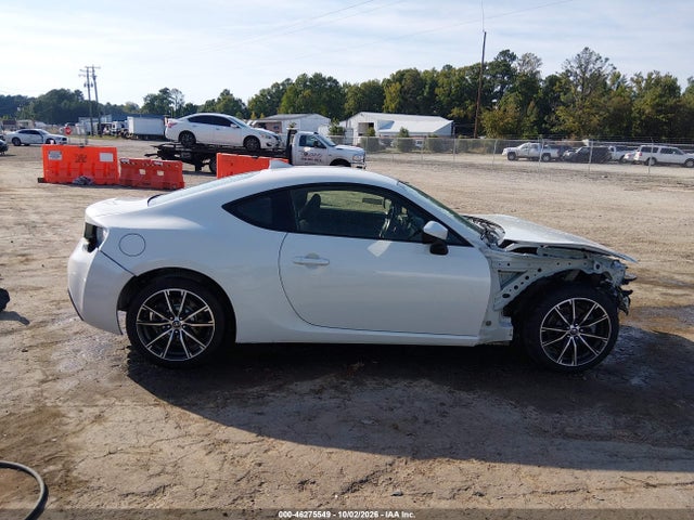 2017 TOYOTA 86 14