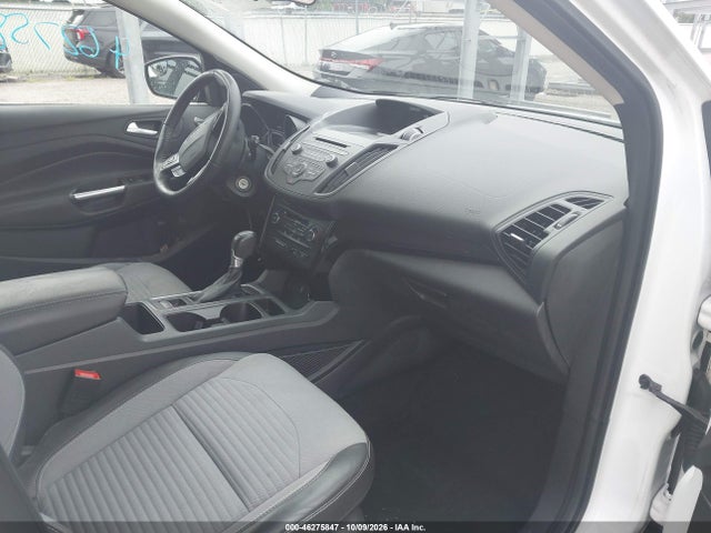 2017 FORD ESCAPE SE 5