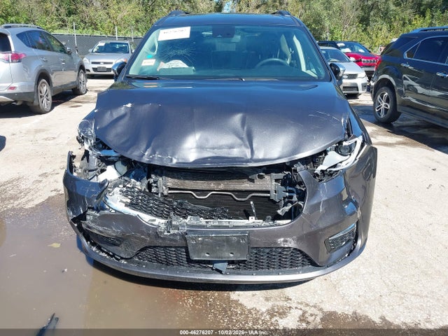 2023 CHRYSLER PACIFICA LIMITED AWD 6