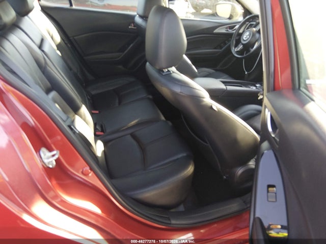 2017 MAZDA MAZDA3 TOURING 8