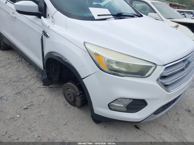 2017 FORD ESCAPE SE 6