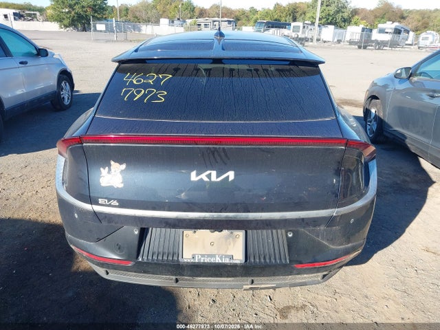 2022 KIA EV6 WIND 16
