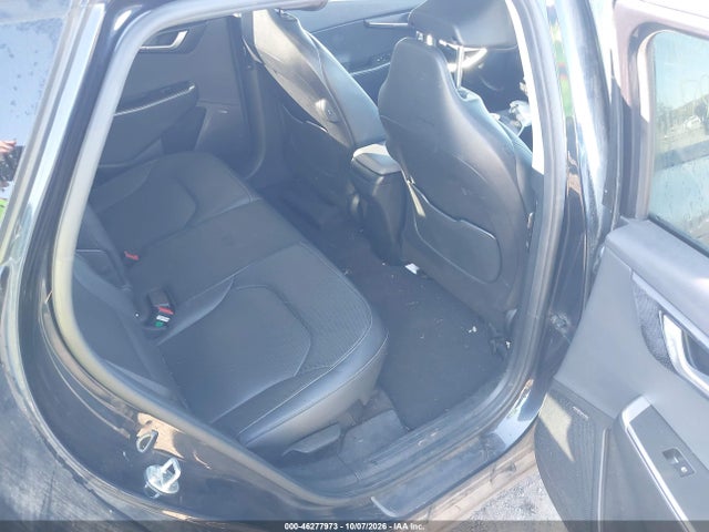 2022 KIA EV6 WIND 8