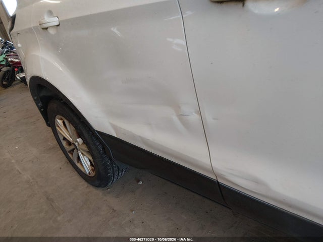 2017 FORD ESCAPE SE 6