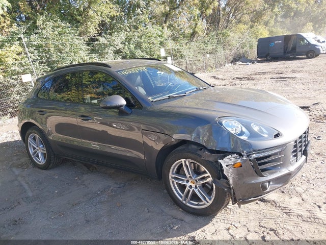2018 PORSCHE MACAN 13