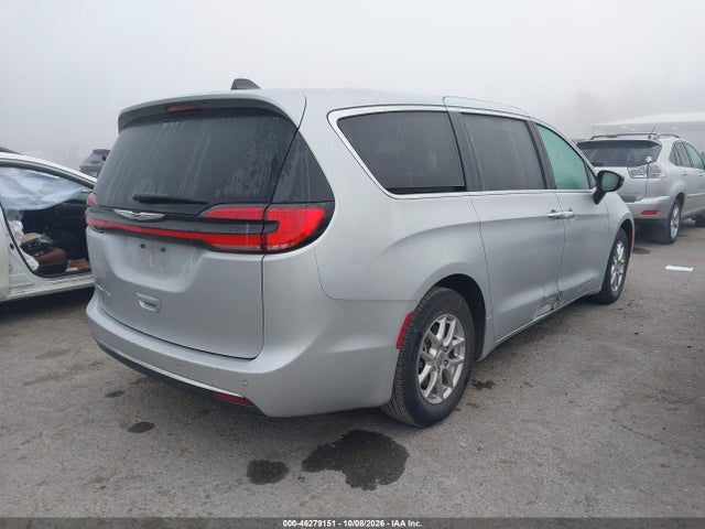 2024 CHRYSLER PACIFICA TOURING L 4