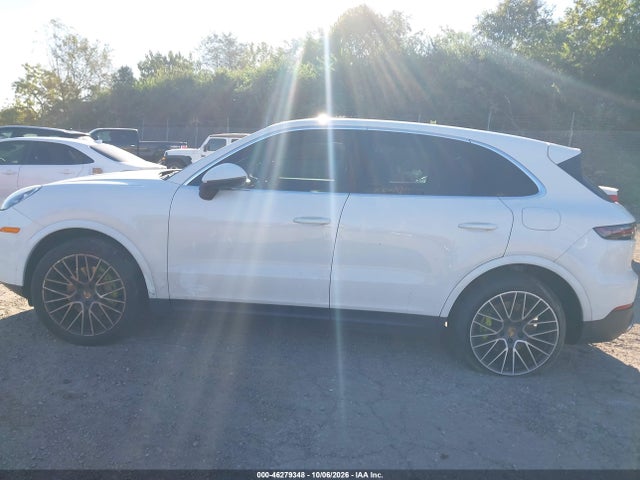 2019 PORSCHE CAYENNE E-HYBRID 15