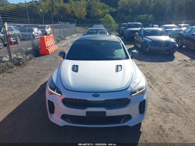 2019 KIA STINGER GT2 12