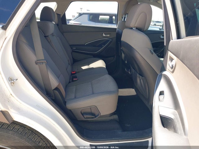 2017 HYUNDAI SANTA FE SE 8