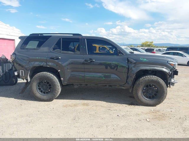 2025 TOYOTA 4RUNNER SR5 14