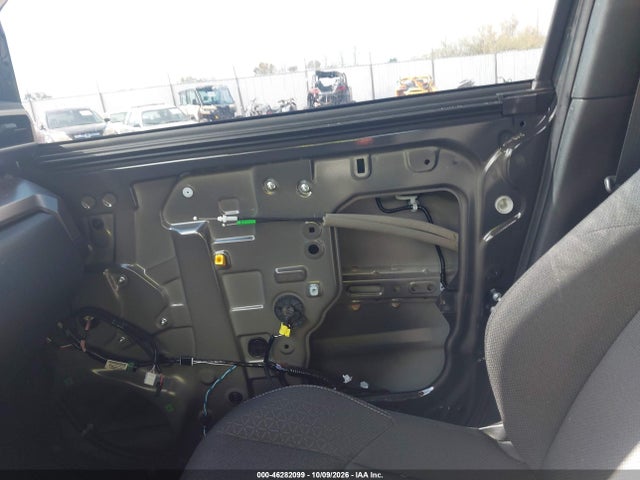 2025 TOYOTA 4RUNNER SR5 21